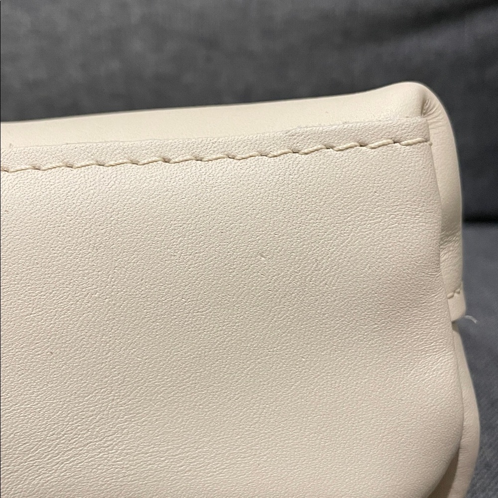 Portland Leather Bone Classic Poppy. Almost Perfect Line - Picture 10 of 16